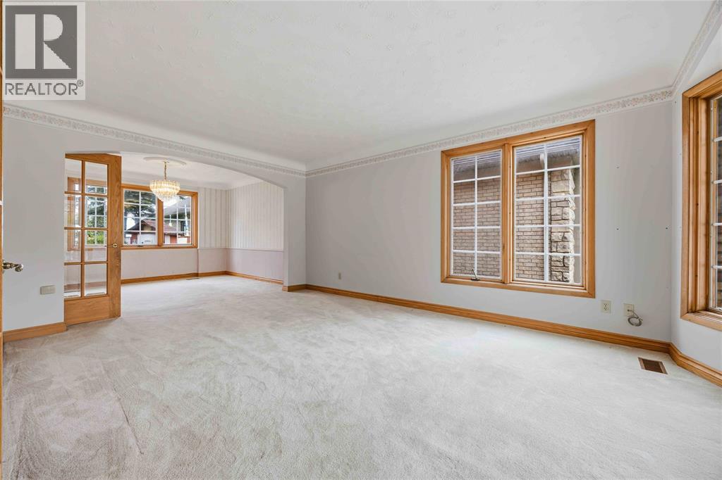 2088 LAKESHORE ROAD - 8