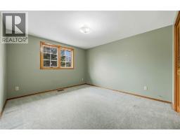 2088 Lakeshore Road, Sarnia, ON N7T7H6 Photo 23
