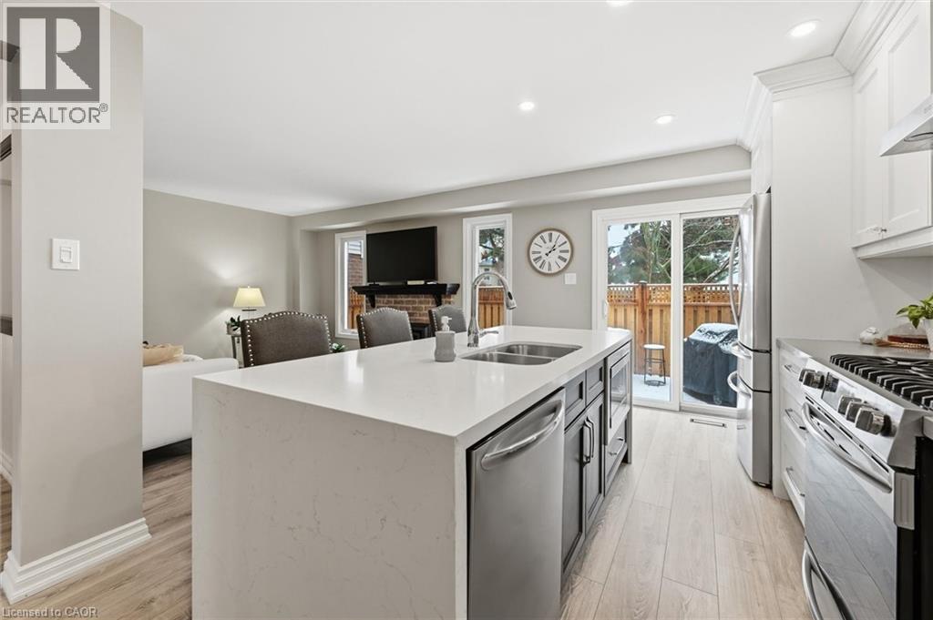 #38 5255 LAKESHORE Road - 14