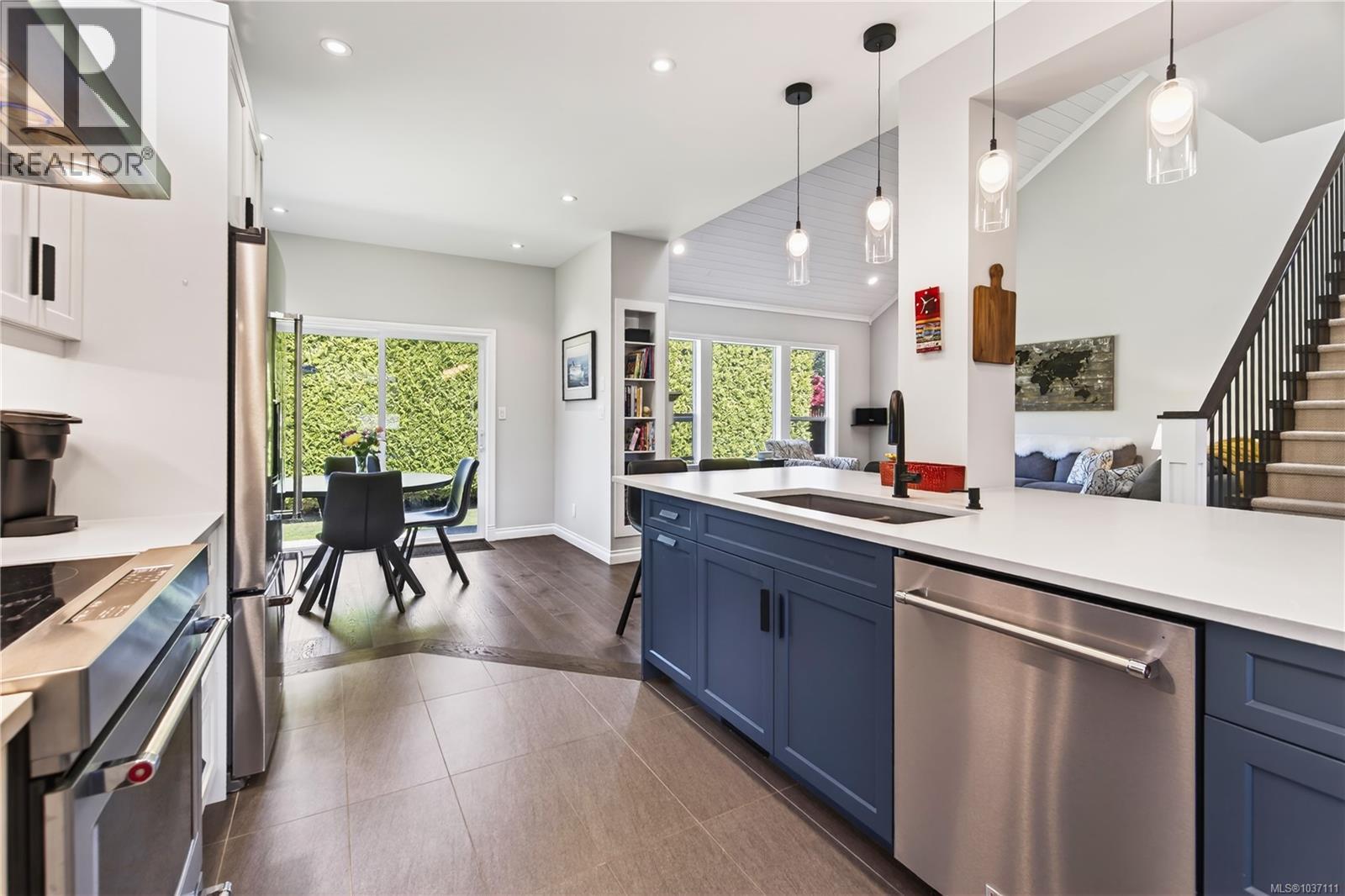 5547 Sunridge Pl, Nanaimo