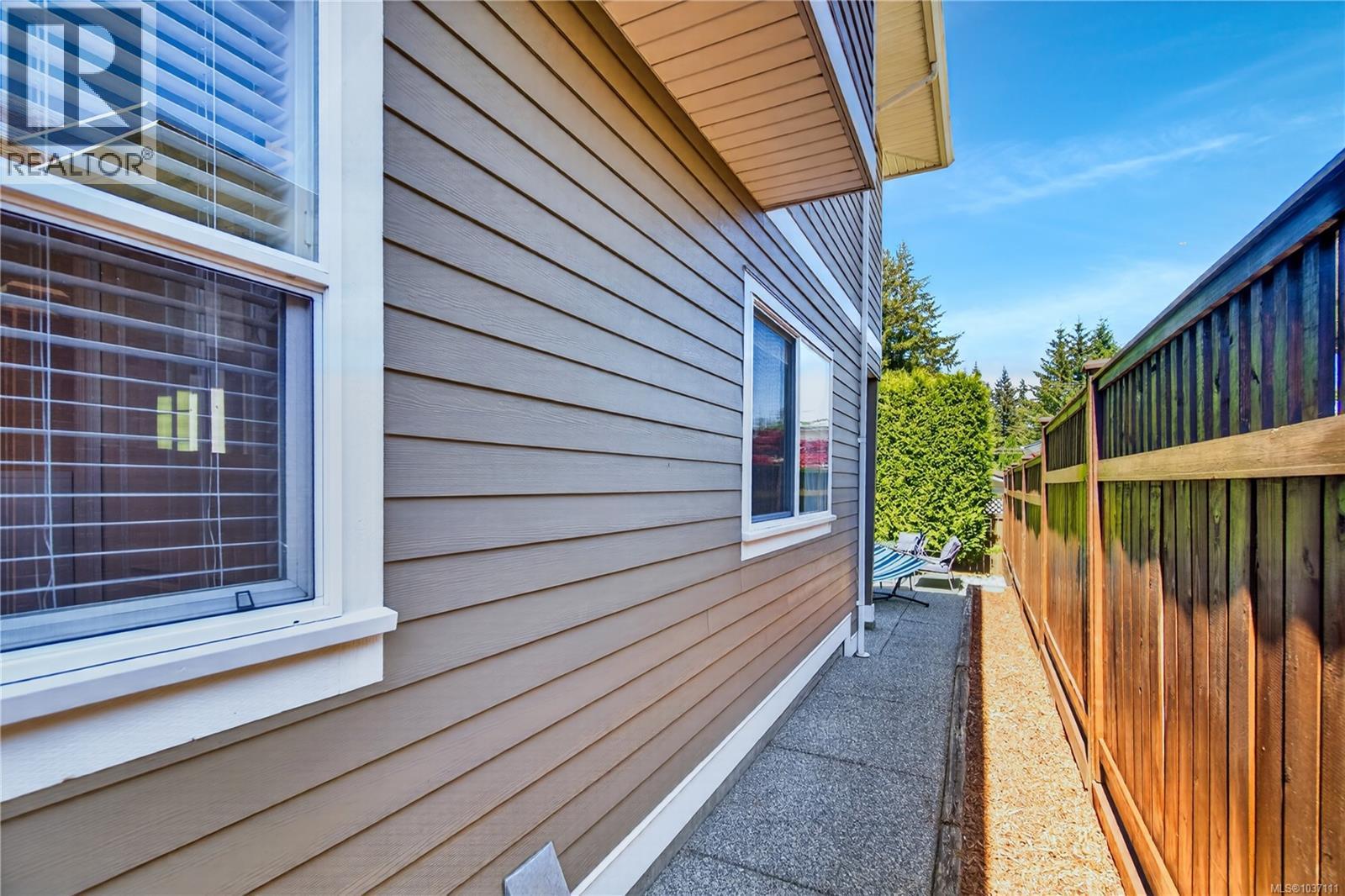 5547 Sunridge Pl, Nanaimo