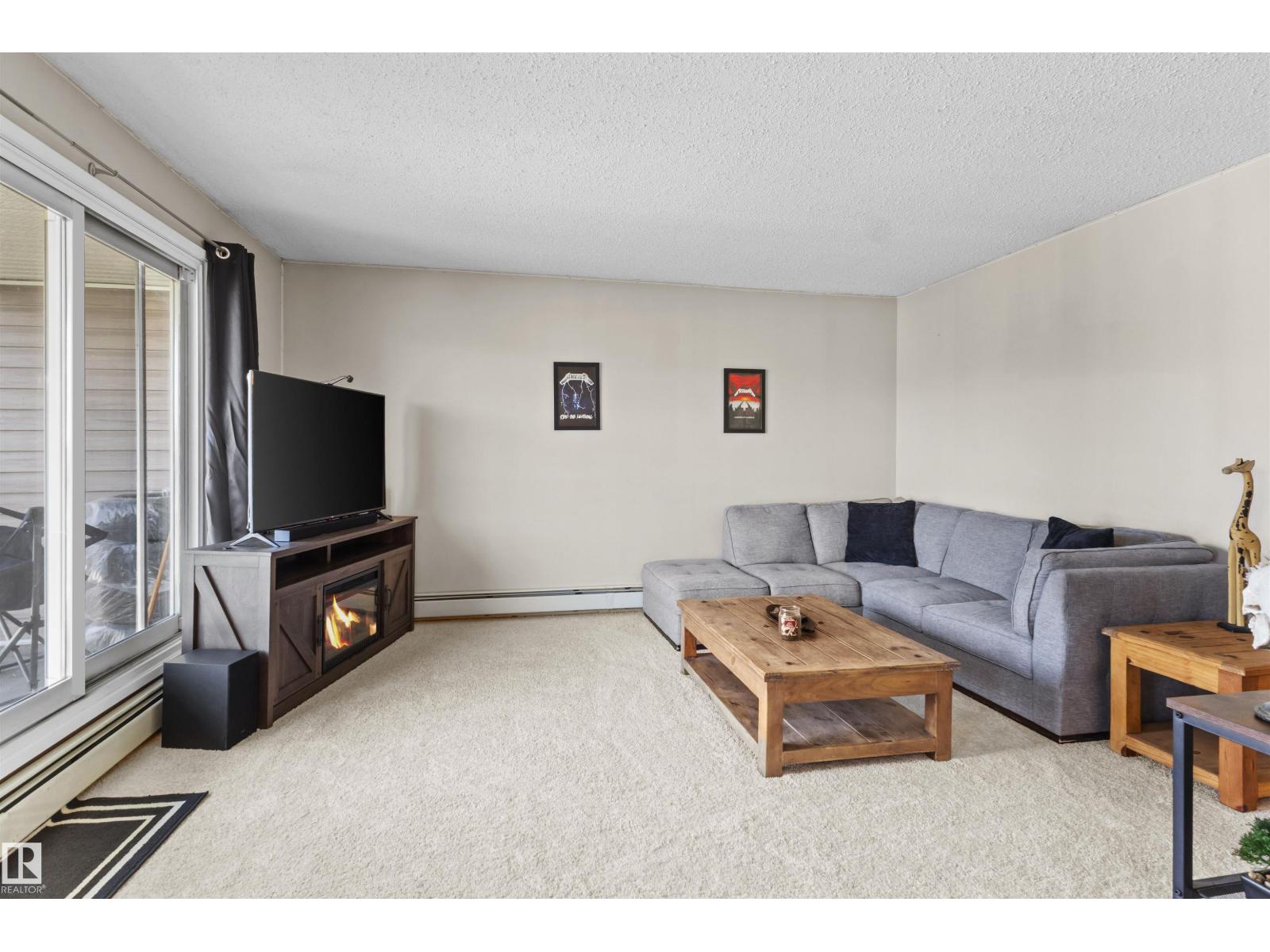 #6 3803 76 ST NW - 2