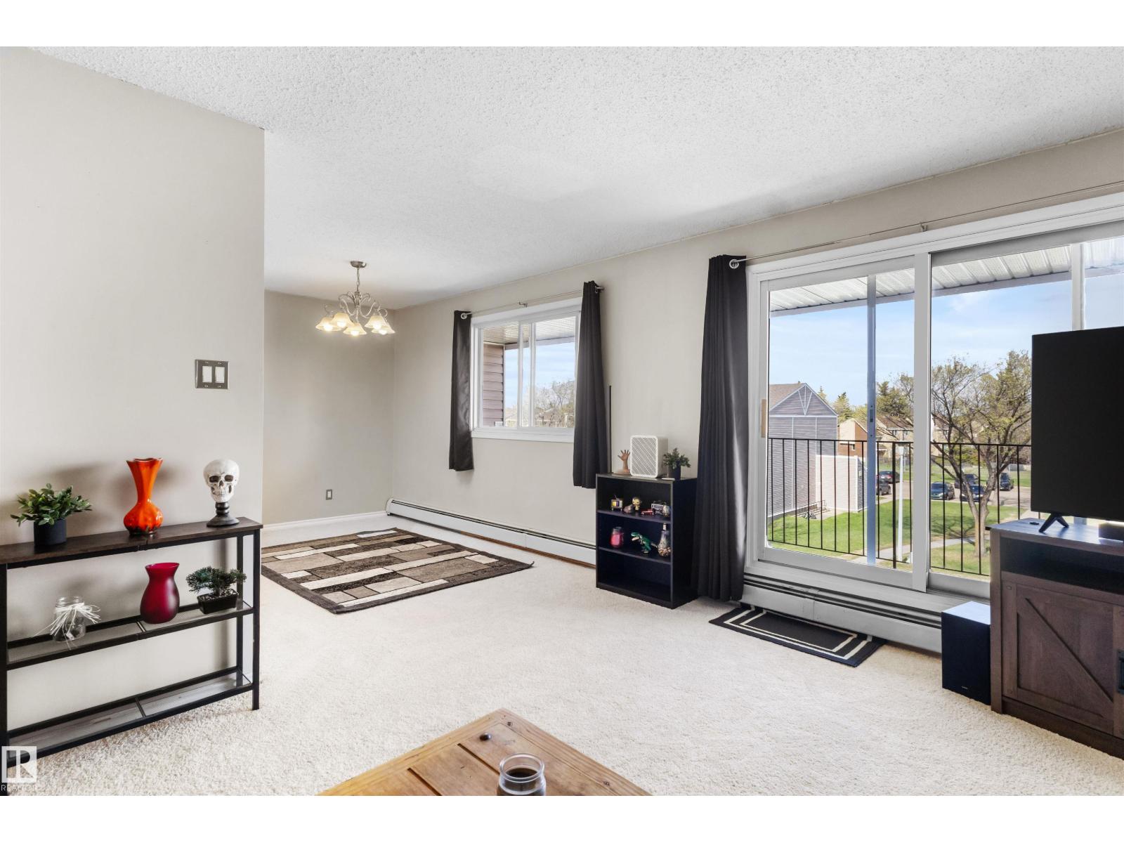 #6 3803 76 ST NW - 3
