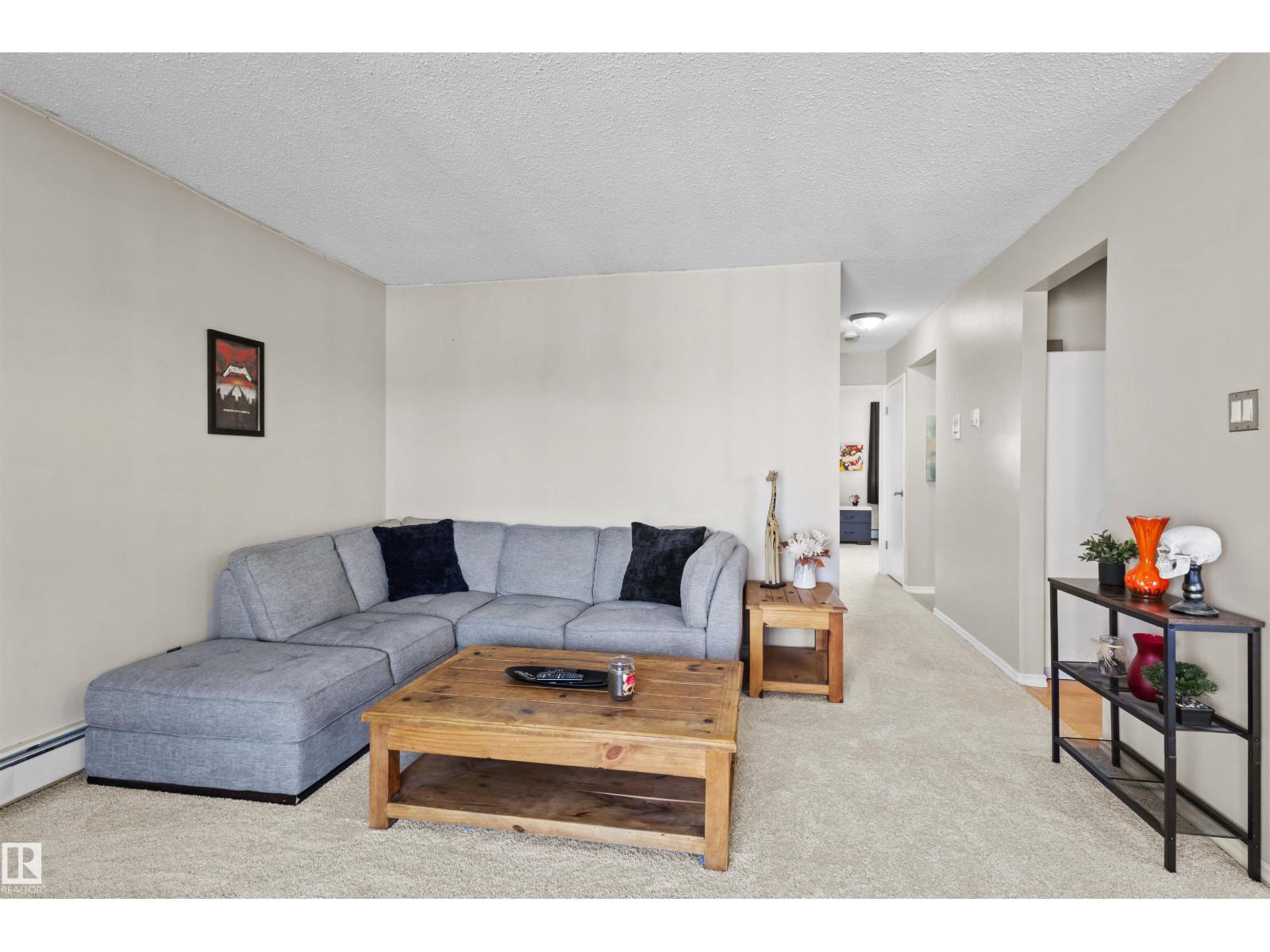 #6 3803 76 ST NW - 4