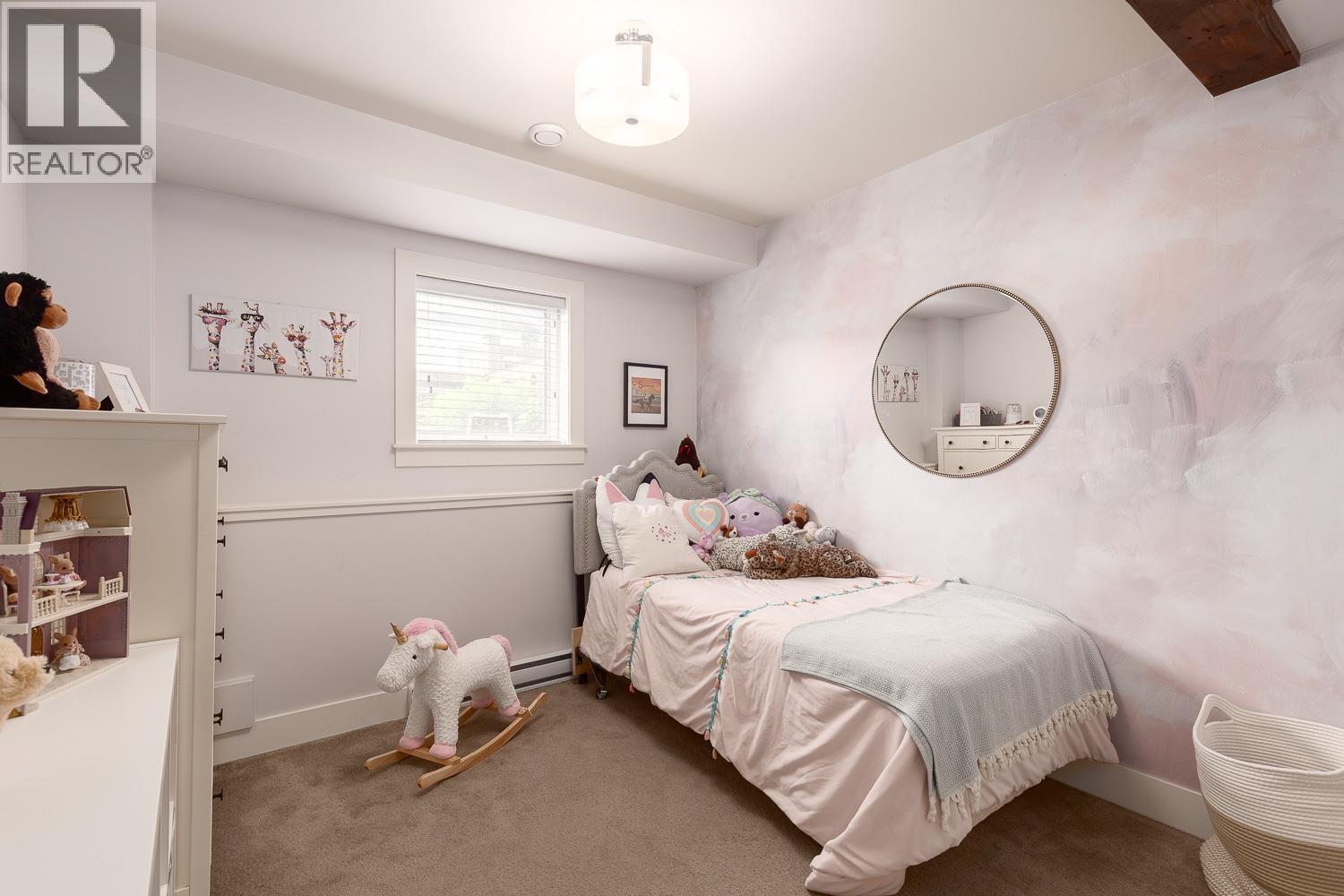 1077 SALSBURY DRIVE, Vancouver