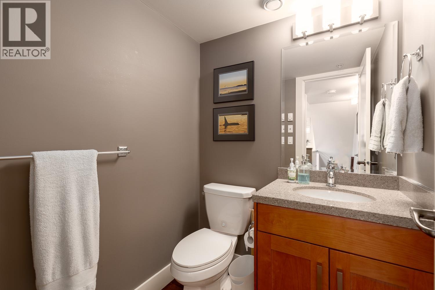 1077 SALSBURY DRIVE, Vancouver