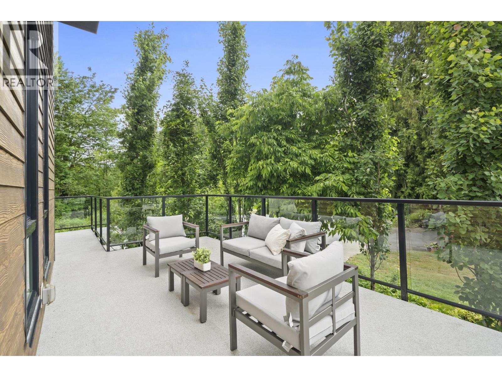 7 856 ORWELL STREET, North Vancouver