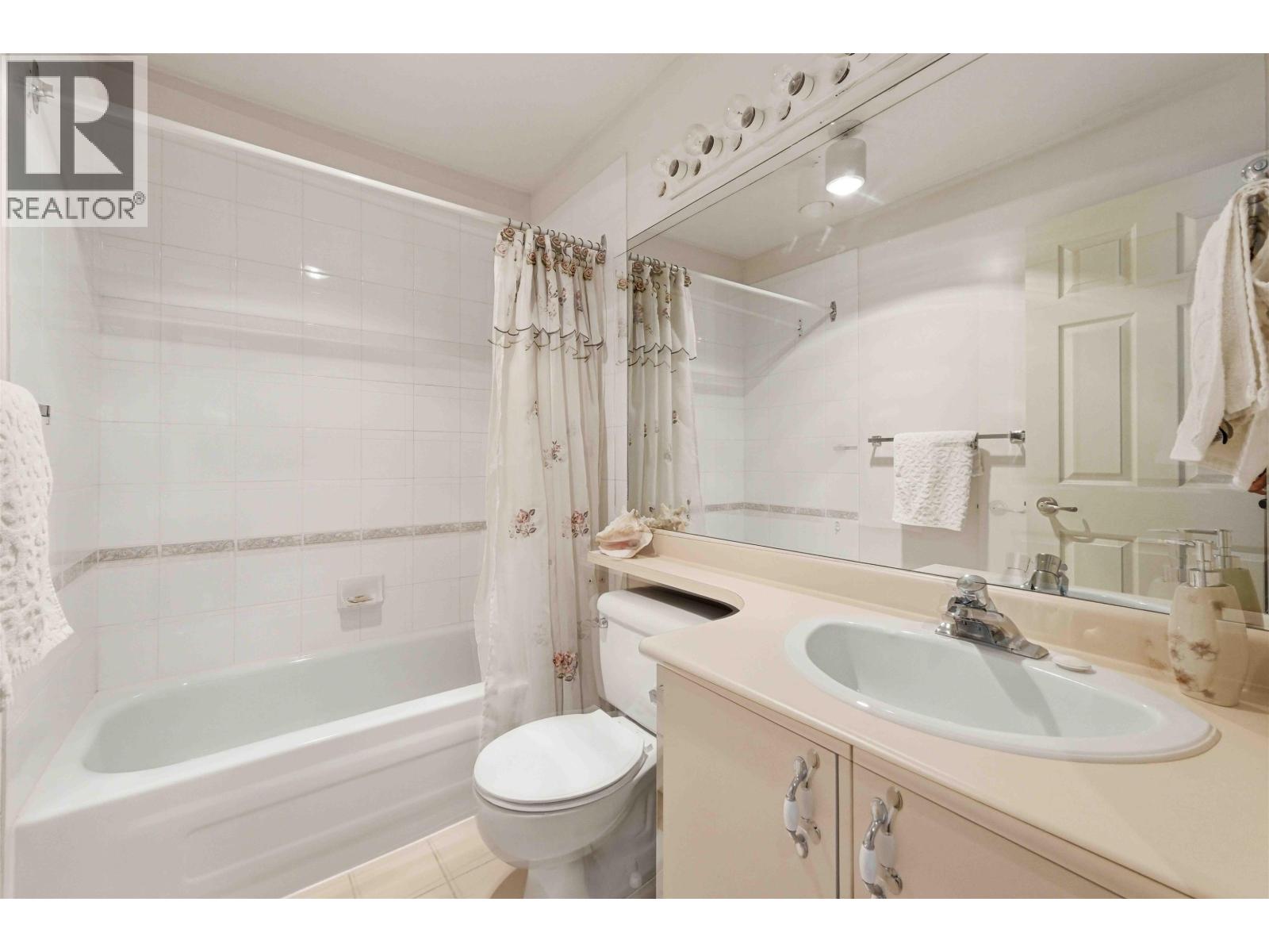 45 650 ROCHE POINT DRIVE, North Vancouver