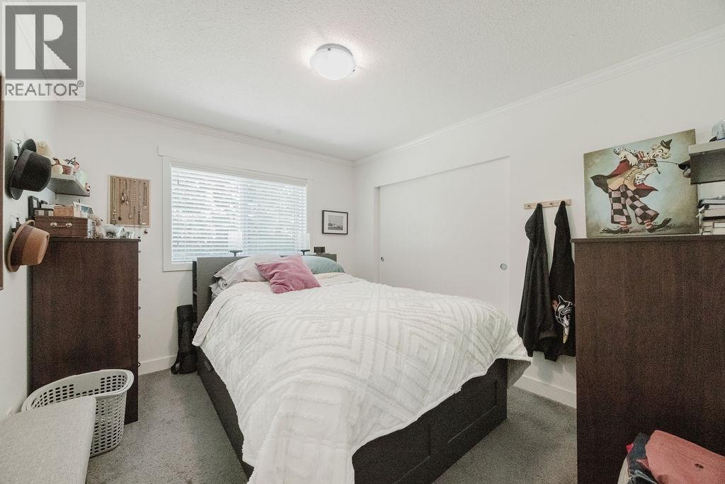 13 4496 SUNSHINE COAST HIGHWAY, Sechelt