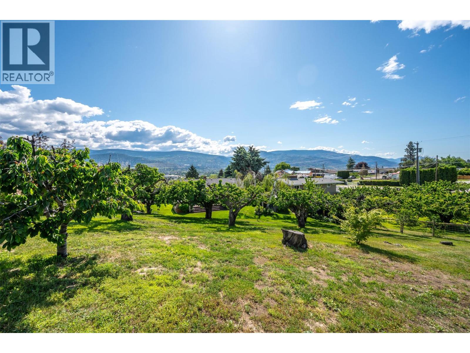  808 Vedette Drive, Penticton