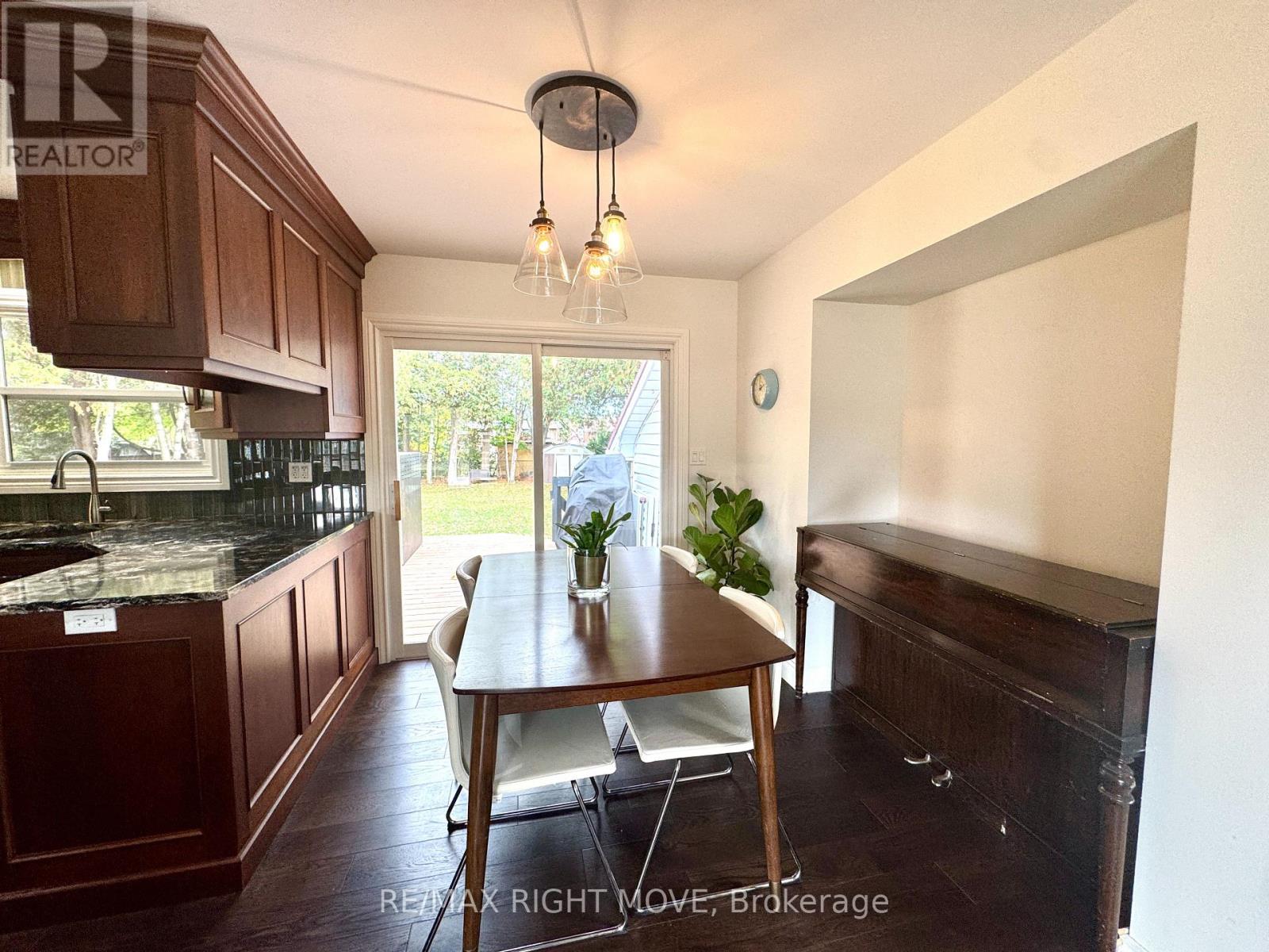 234 OAK STREET - 12