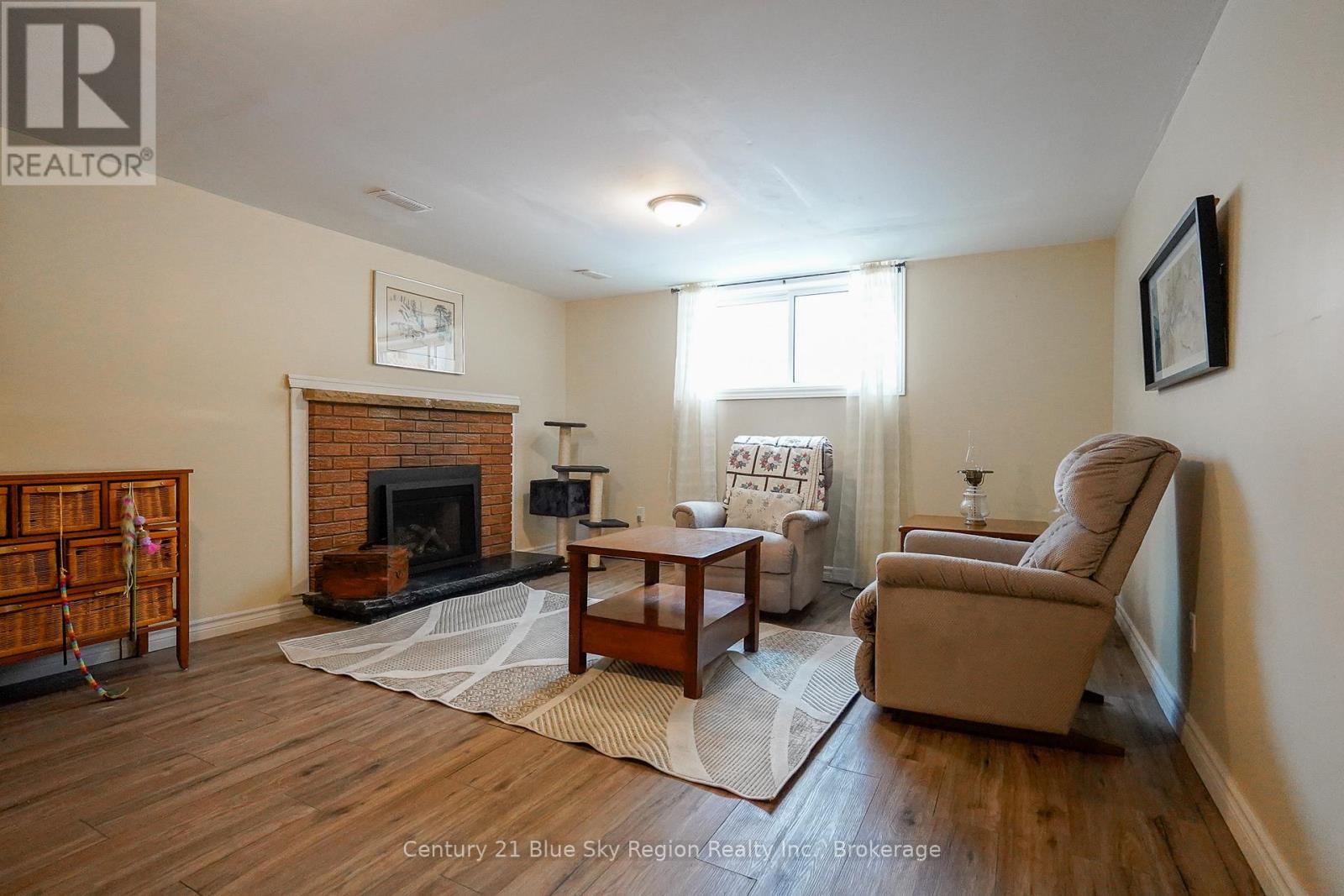 14 MARSHALL PARK DRIVE - 16