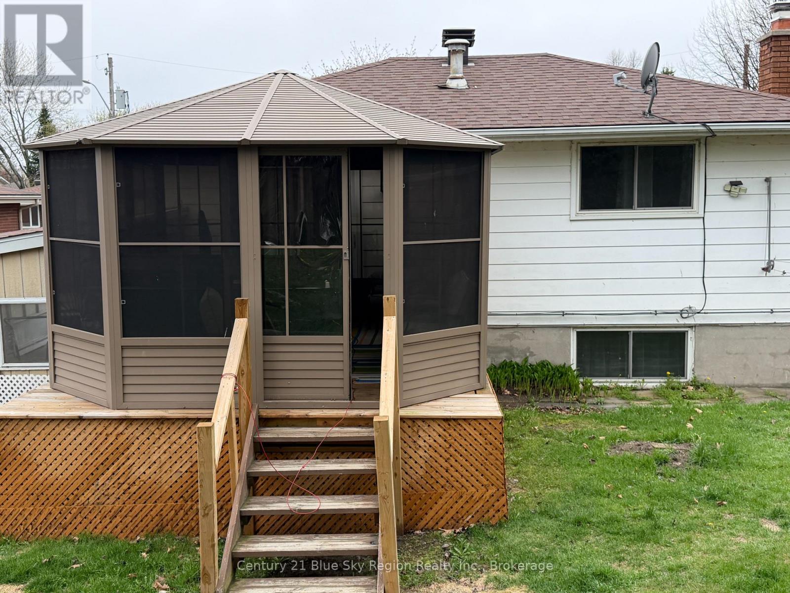 14 MARSHALL PARK DRIVE - 38