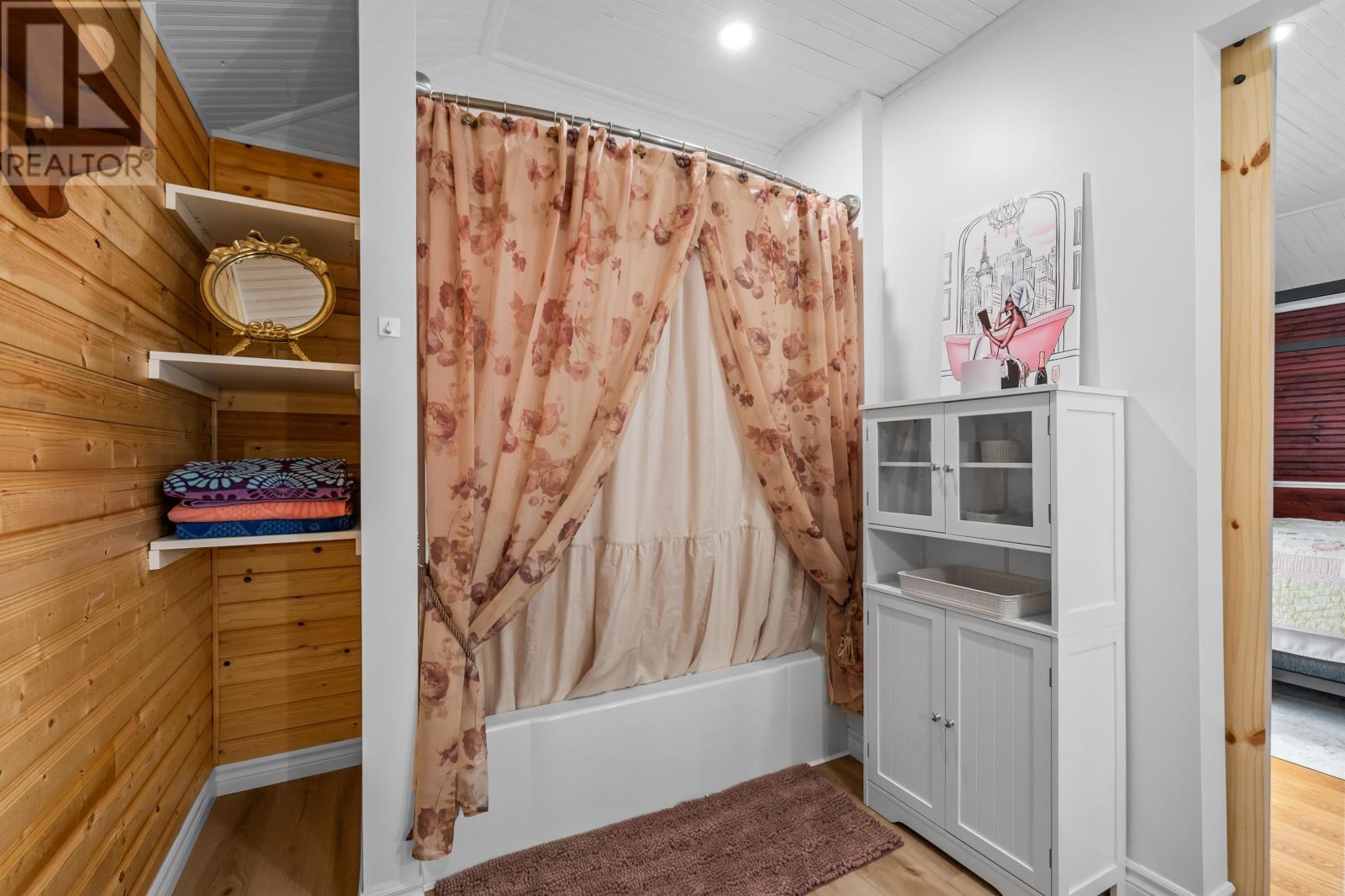 56 Spruce Lane - 22