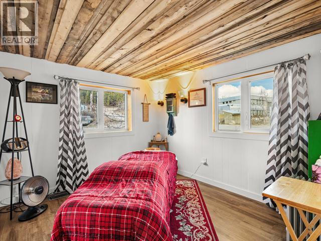 1-200 LOBIRD ROAD - 19