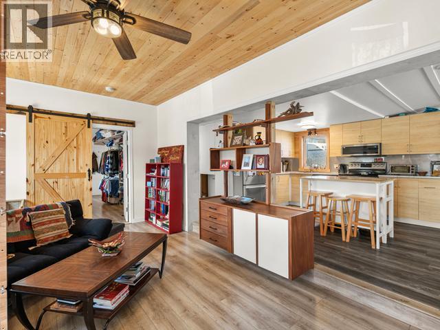 1-200 LOBIRD ROAD - 7