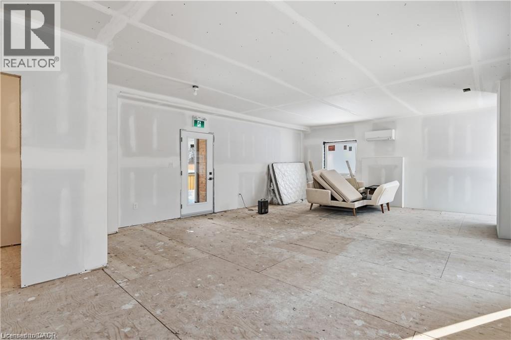 280 E WILSON Street E Unit# 103, Ancaster, Ontario, L9G2B9 — Photo 8