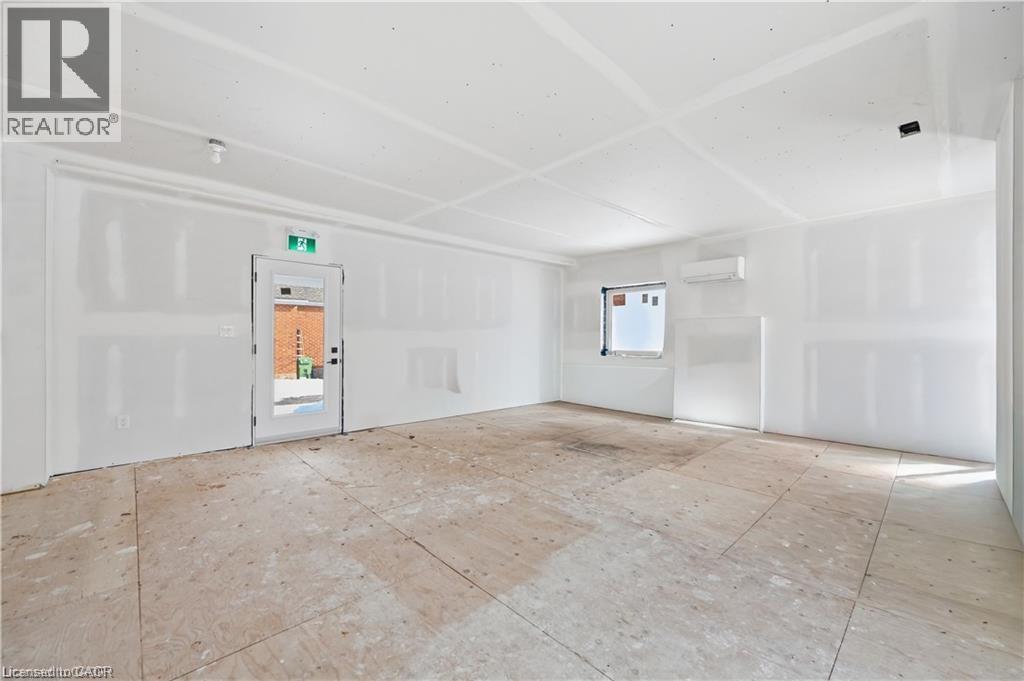 280 E WILSON Street E Unit# 103, Ancaster, Ontario, L9G2B9 — Photo 6