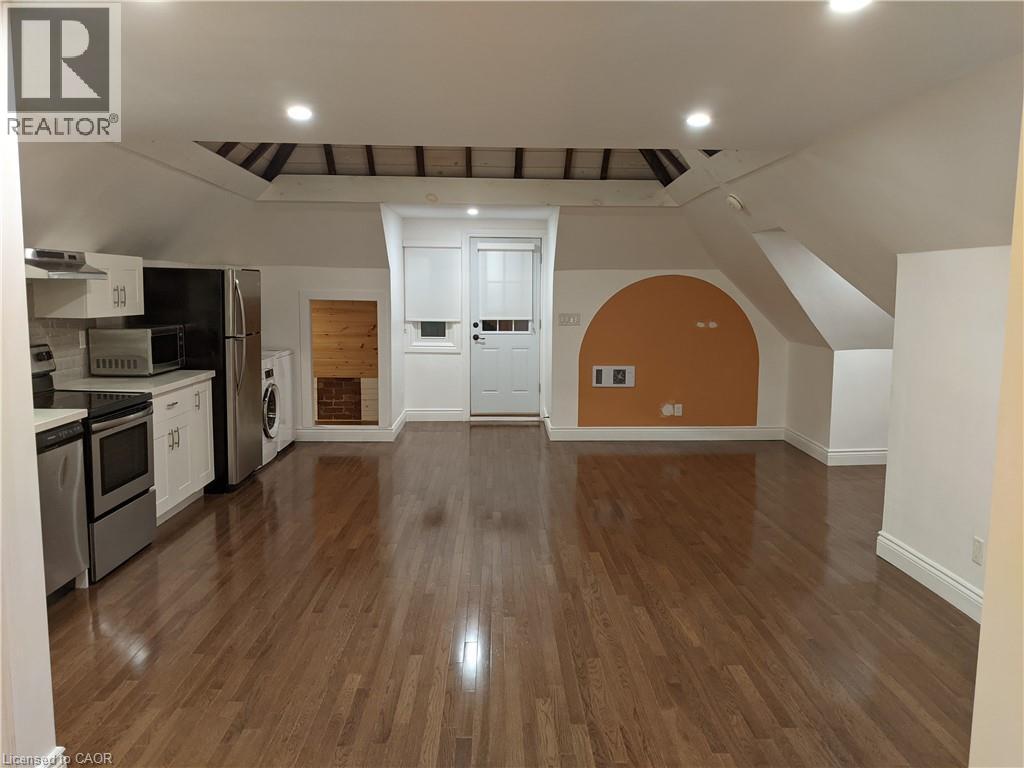 137 SHERMAN Avenue S, Hamilton, Ontario, L8M2R1 — Photo 3