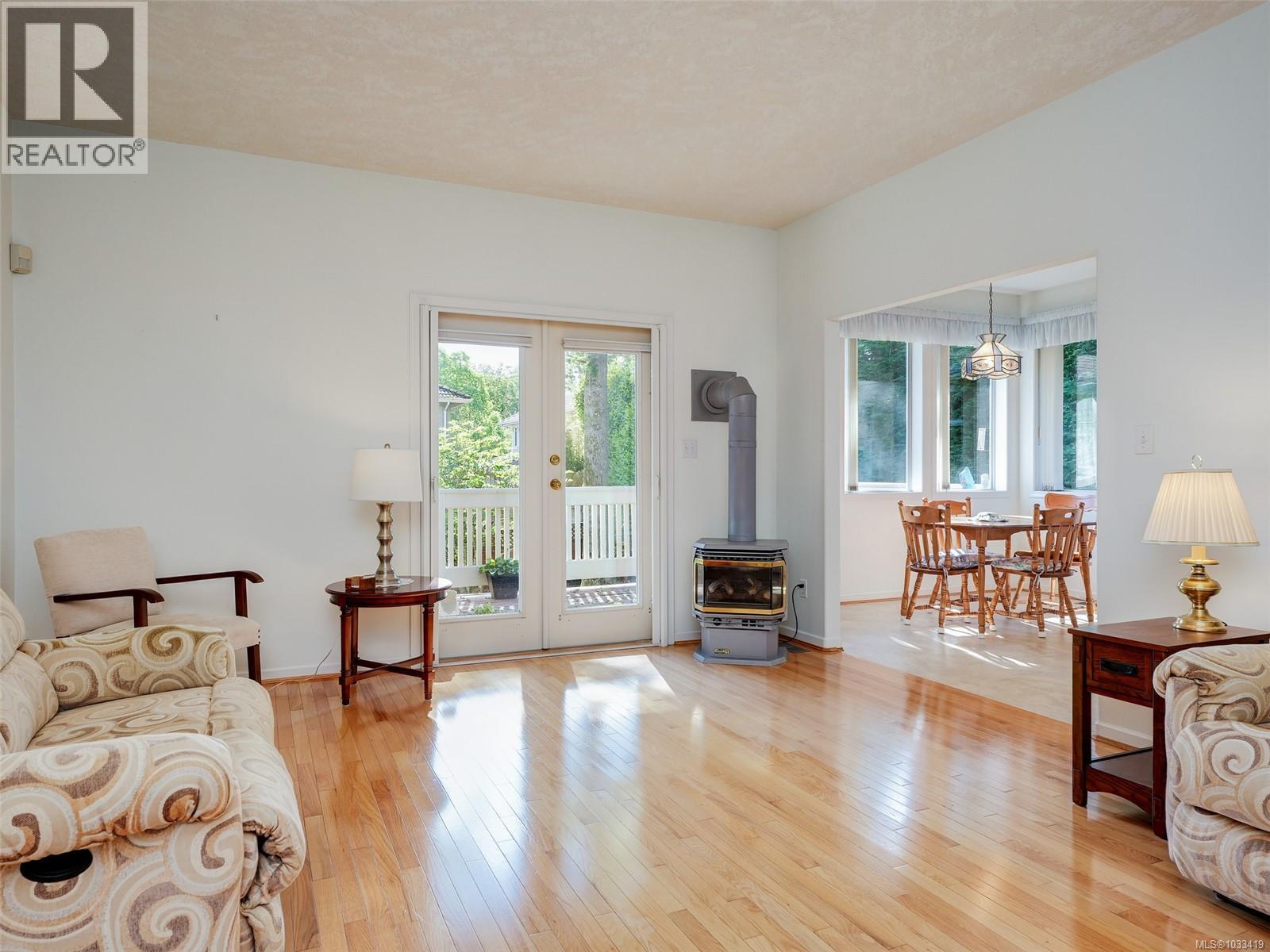 1537 Eric Road, Saanich