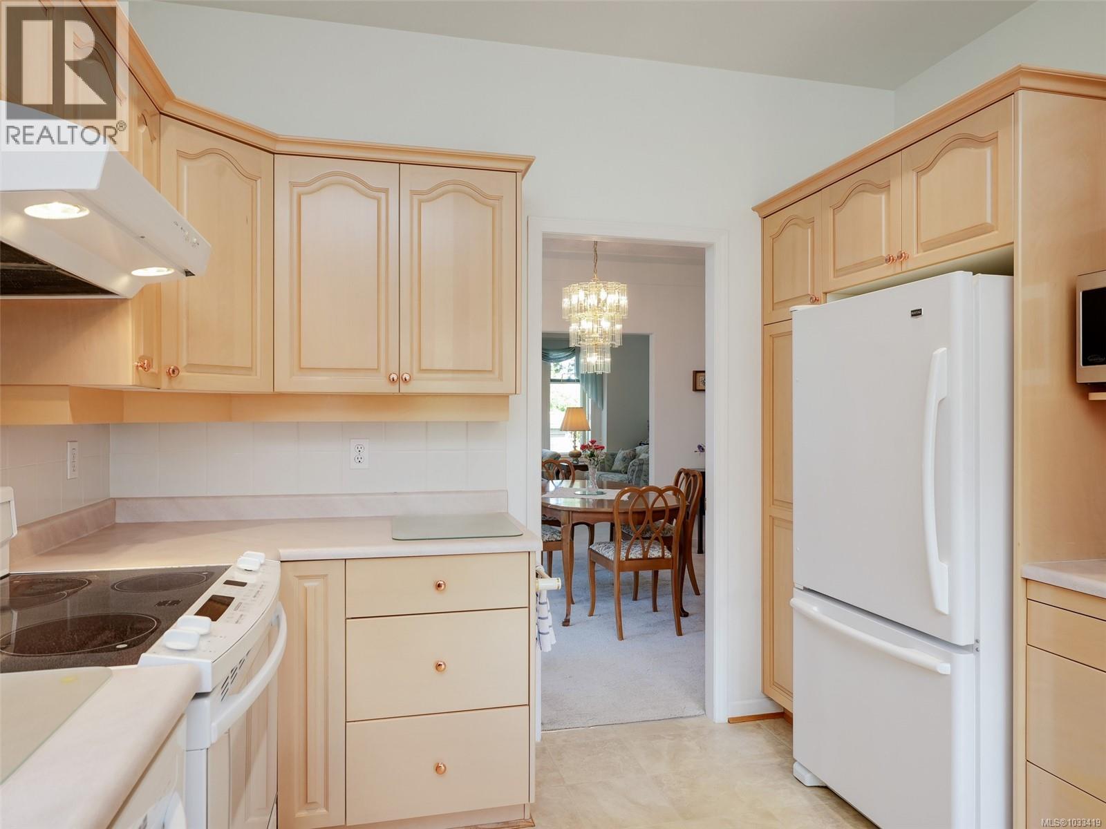  1537 Eric Road, Saanich