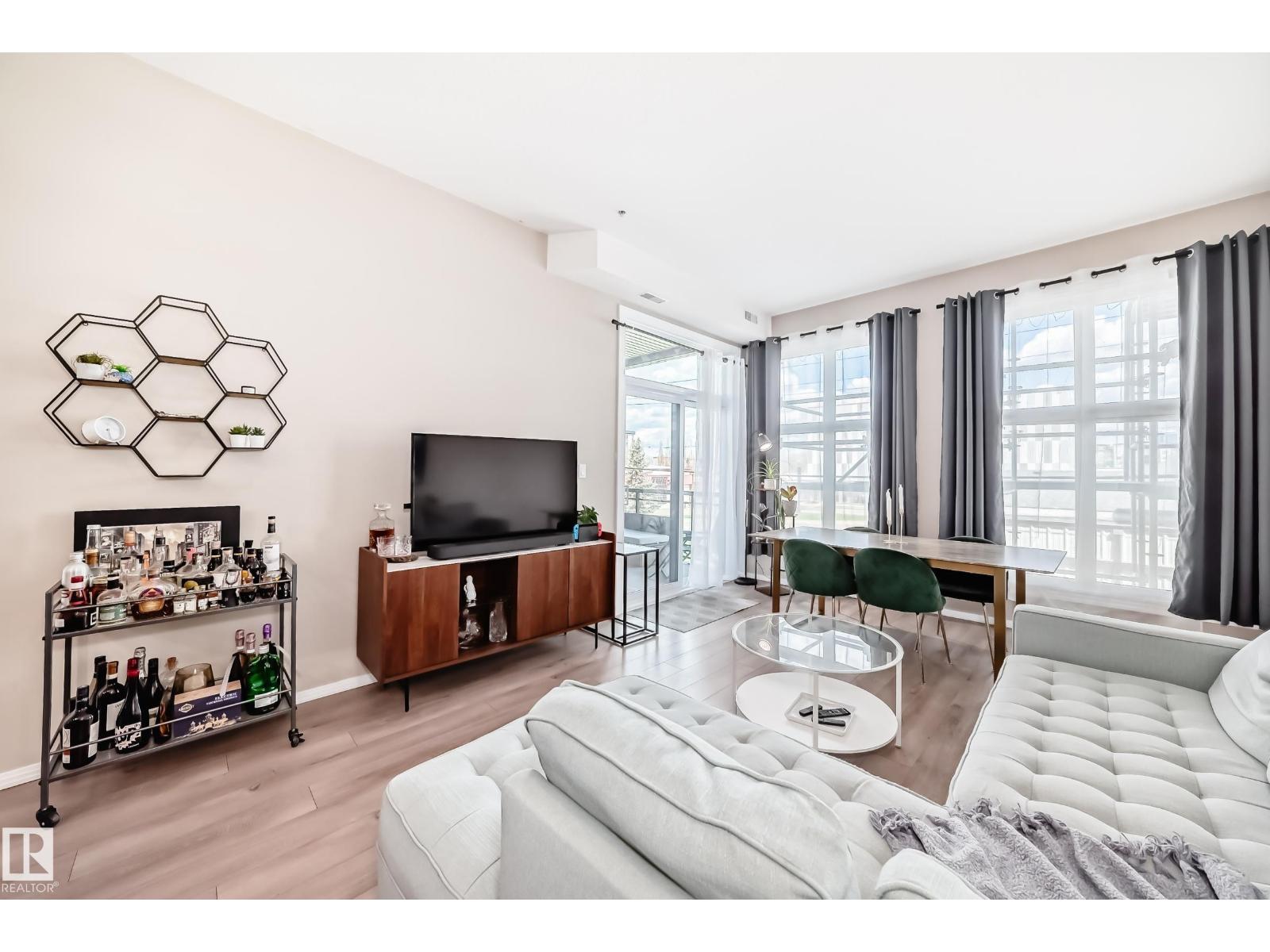 #216 10531 117 ST NW - 11