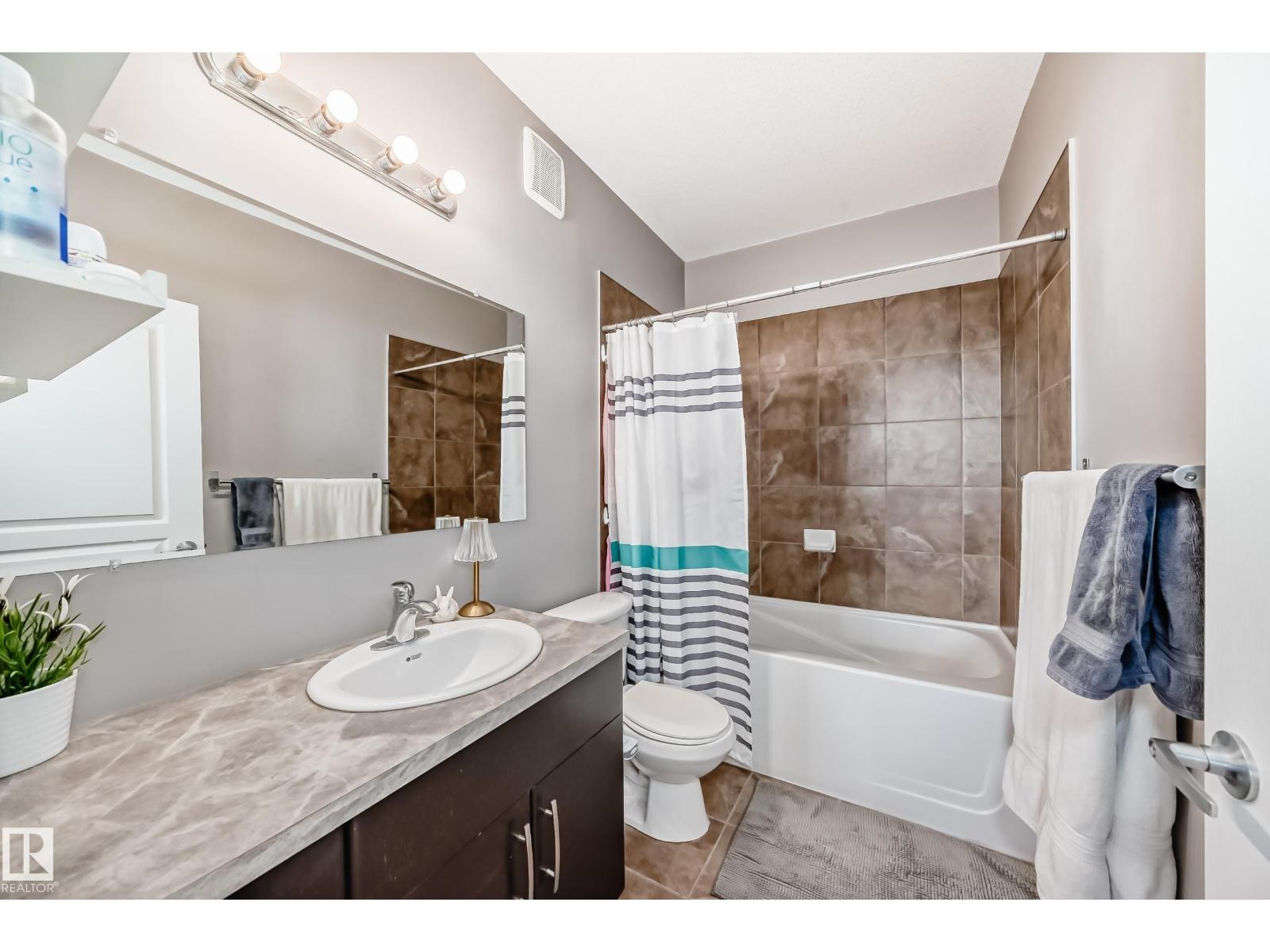 #216 10531 117 ST NW - 21