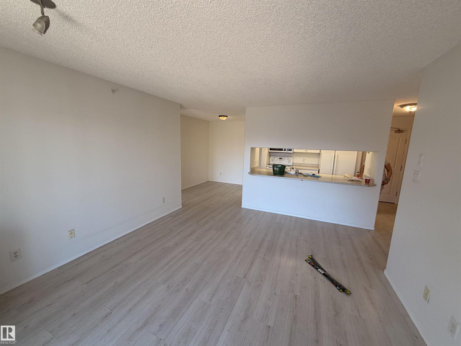 #424 16303 95 ST NW - 10