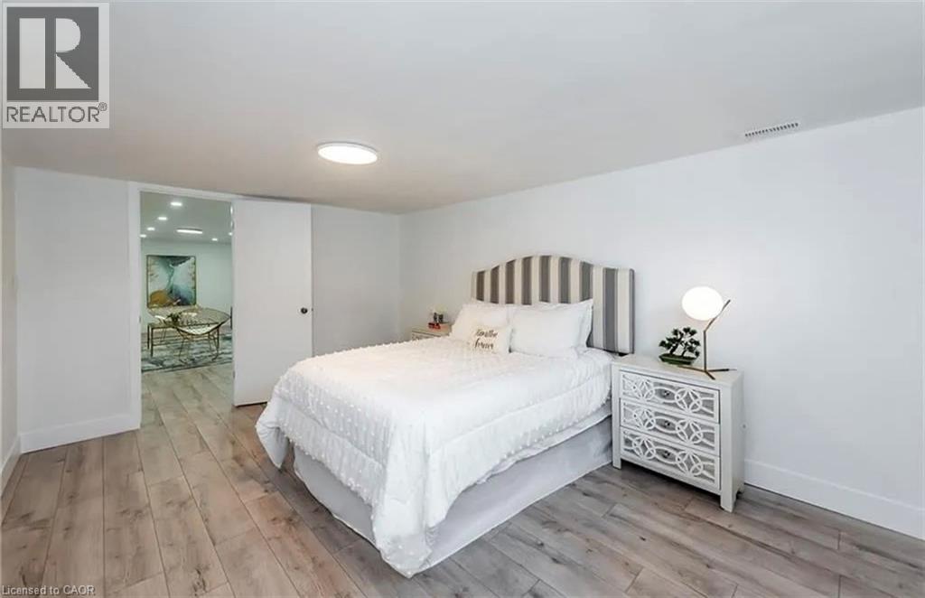 10 SANDLYN Court - 29