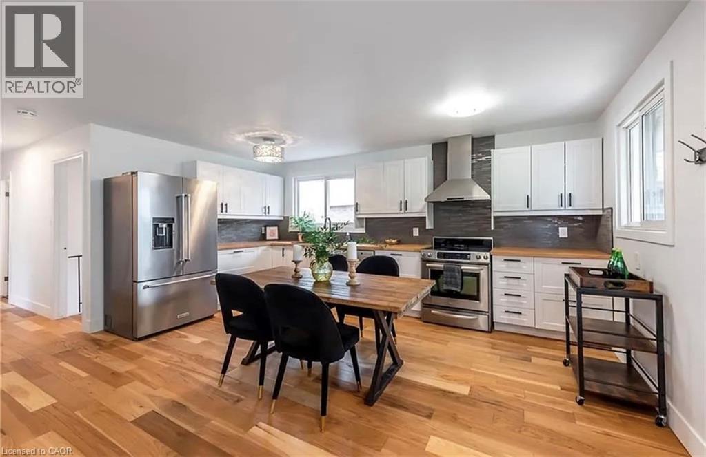 10 SANDLYN Court - 5