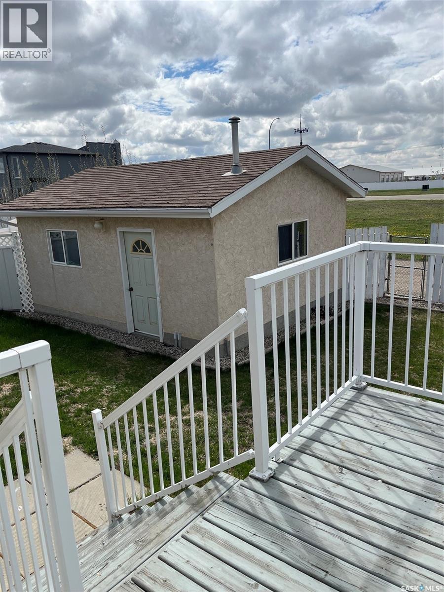 404 Petterson DRIVE - 17