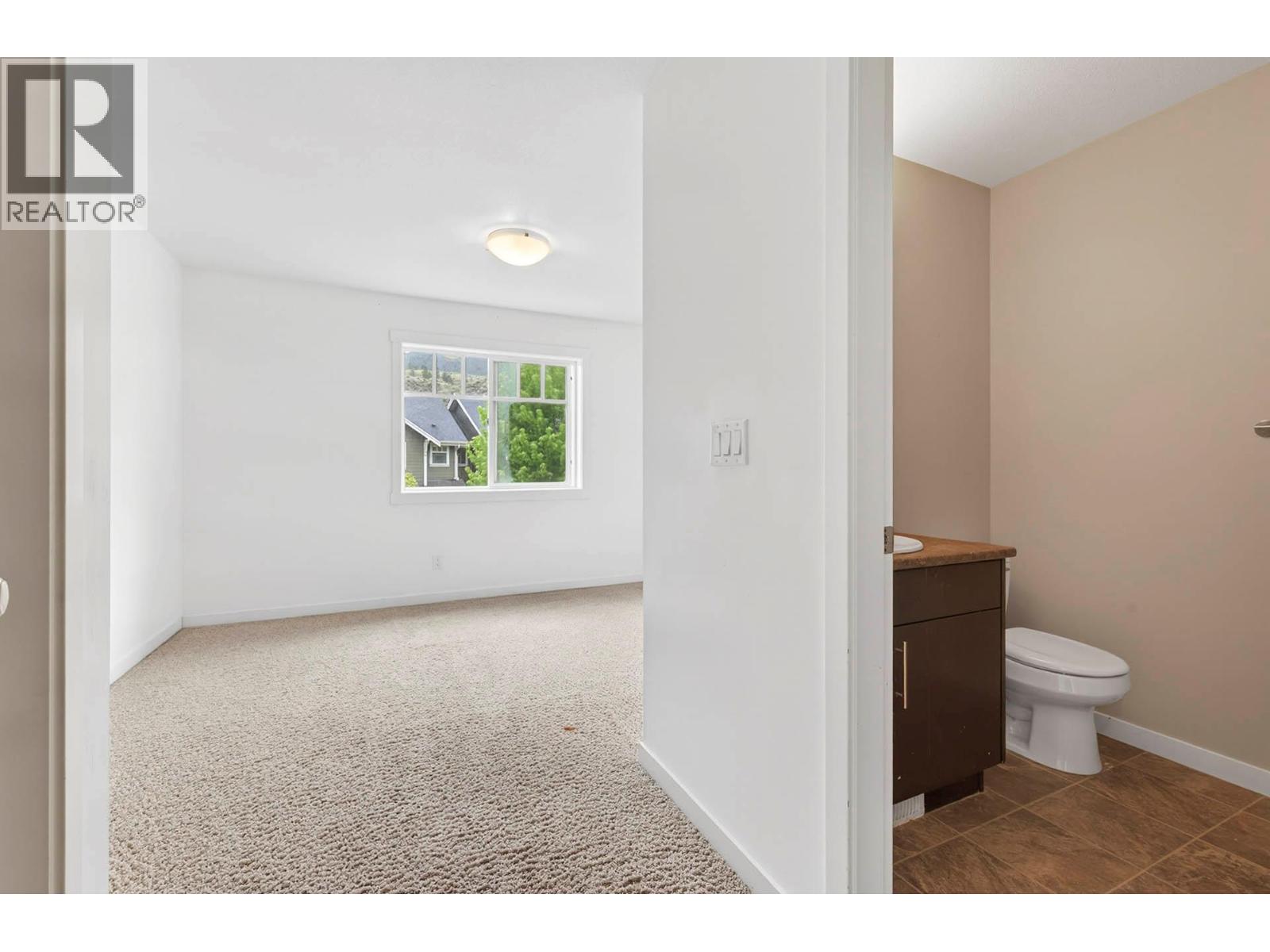#25 2860 Valleyview Drive - 22