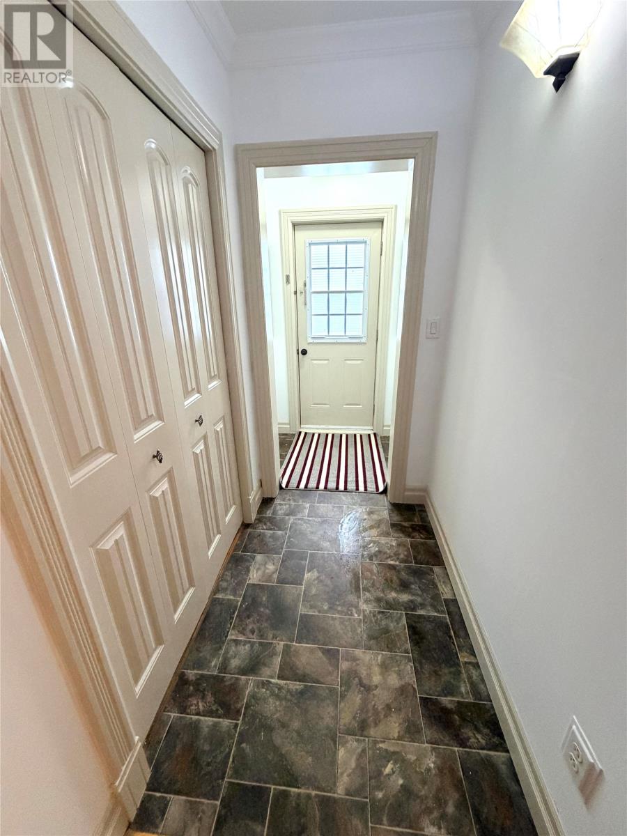 7 Beaumont Avenue - 24
