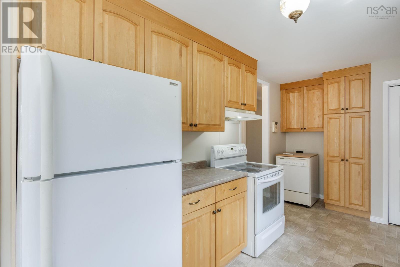 32 Aldred Road - 13