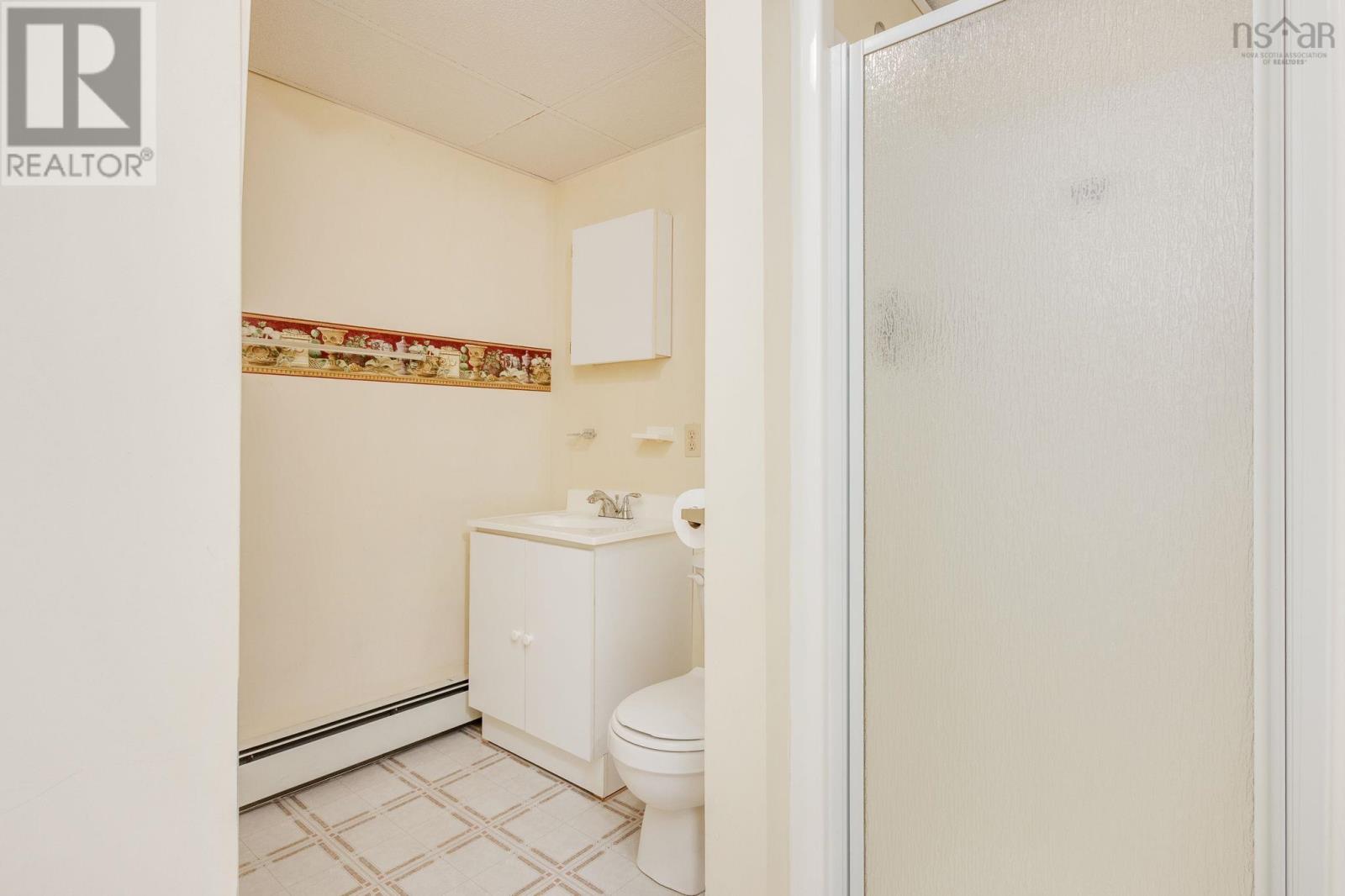 32 Aldred Road - 30