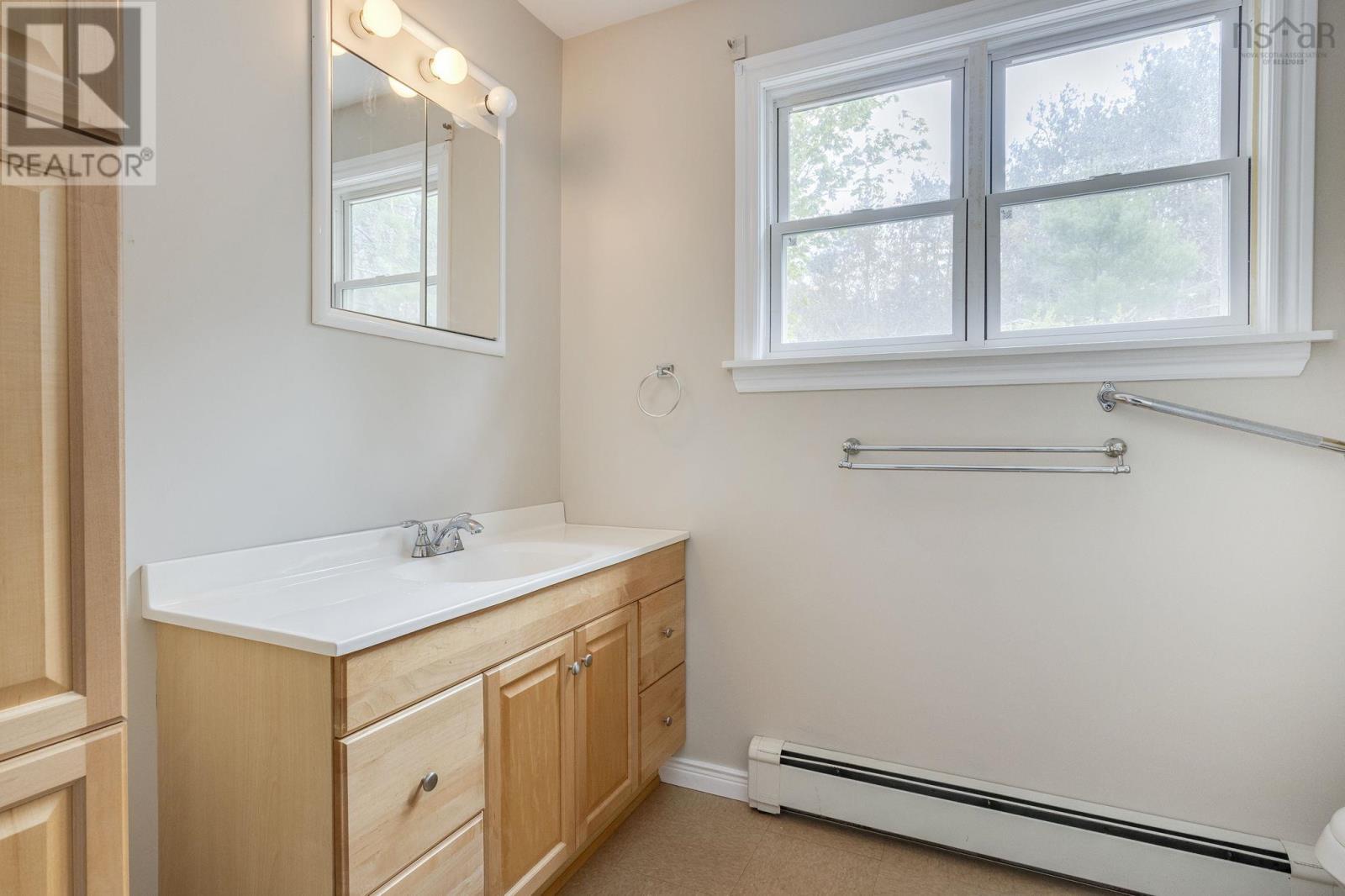 32 Aldred Road - 18