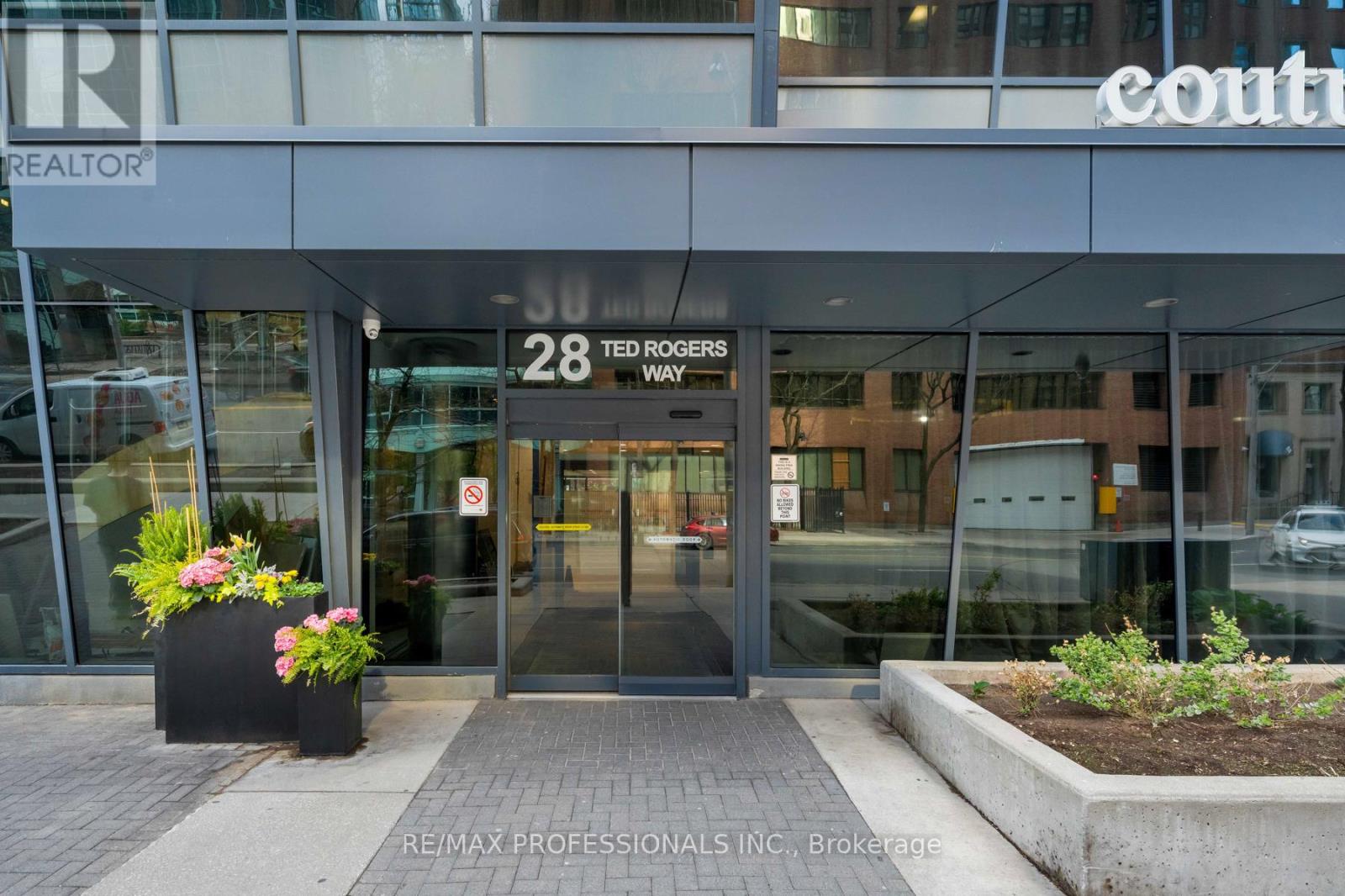 #1501 28 TED ROGERS WAY - 16