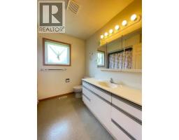 26, 1st Avenue Sw, Joussard, AB T0G1J0 Photo 9