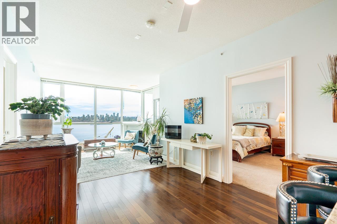 1503 138 E ESPLANADE AVENUE, North Vancouver