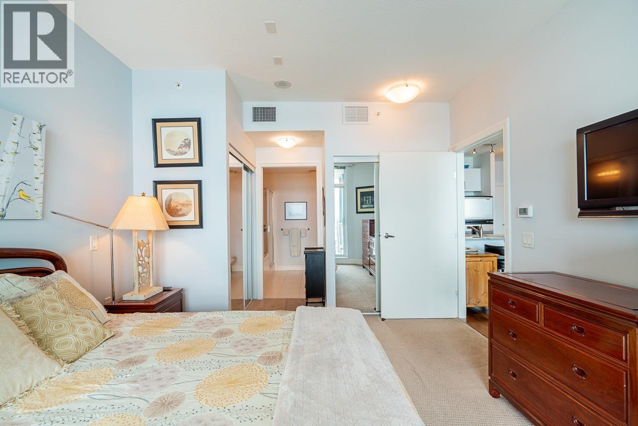1503 138 E ESPLANADE AVENUE, North Vancouver