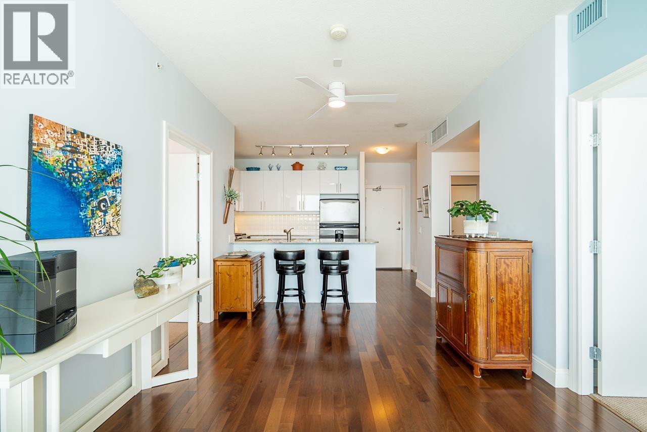 1503 138 E ESPLANADE AVENUE, North Vancouver