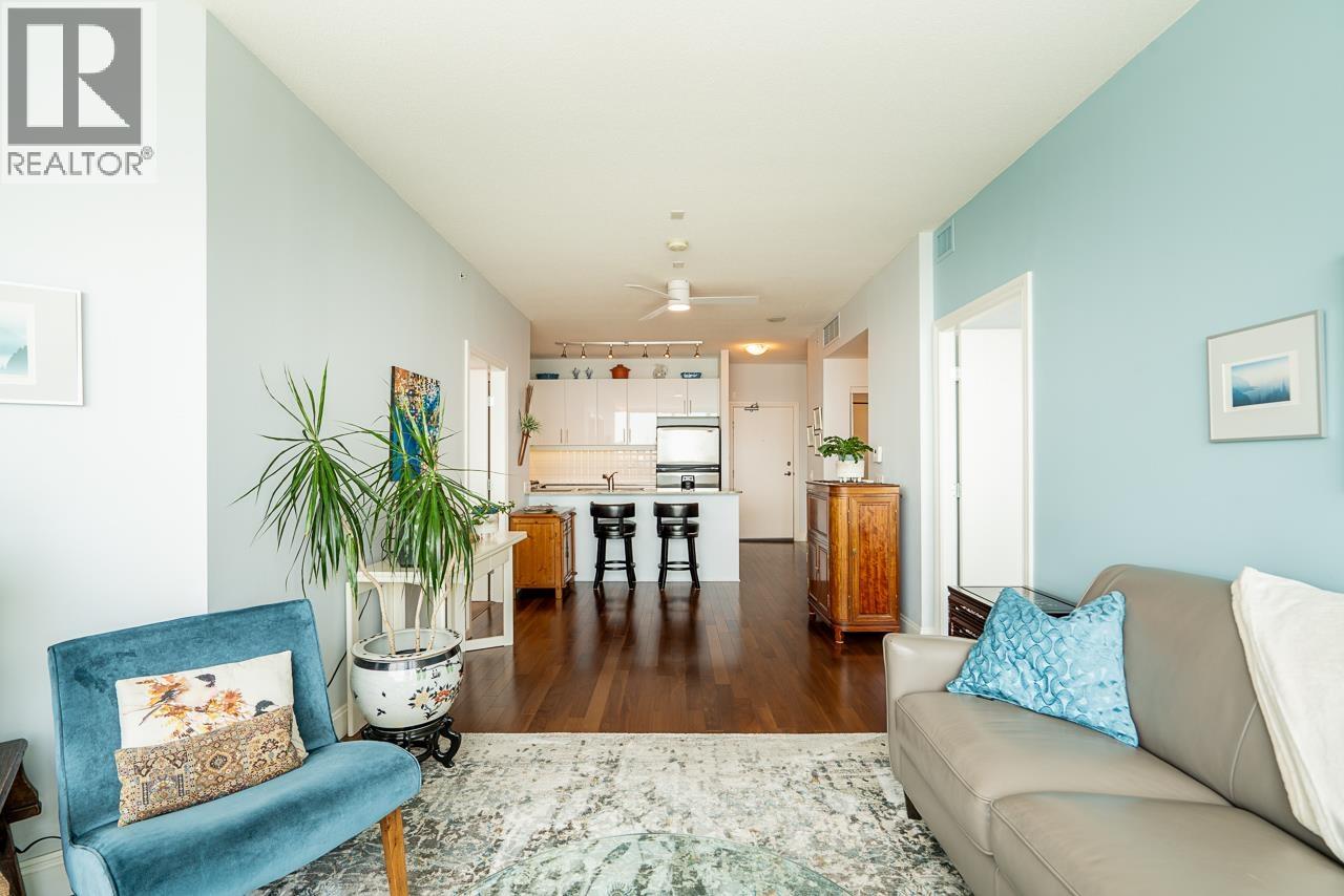 1503 138 E ESPLANADE AVENUE, North Vancouver