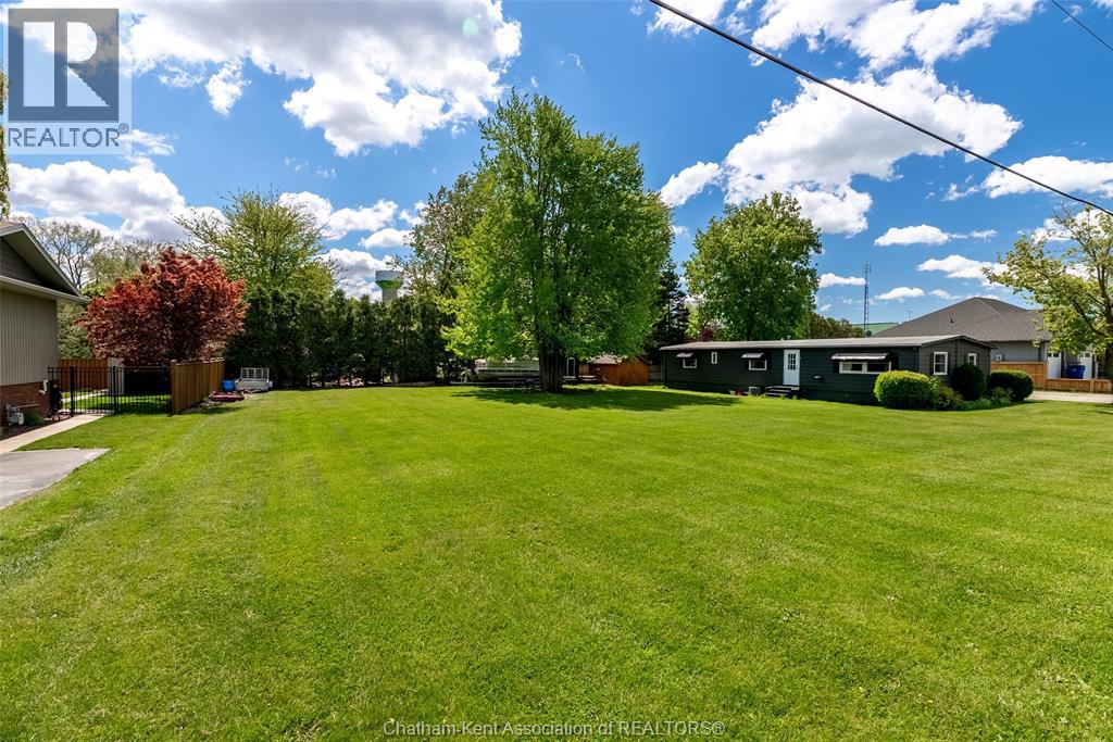 7 Taylor STREET, Mitchell's Bay — photo 2