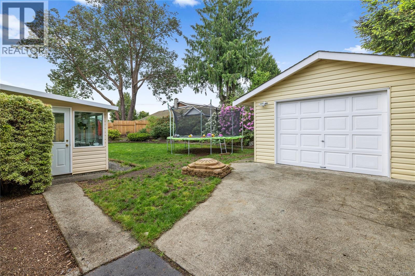 6413 Dover Rd - 35