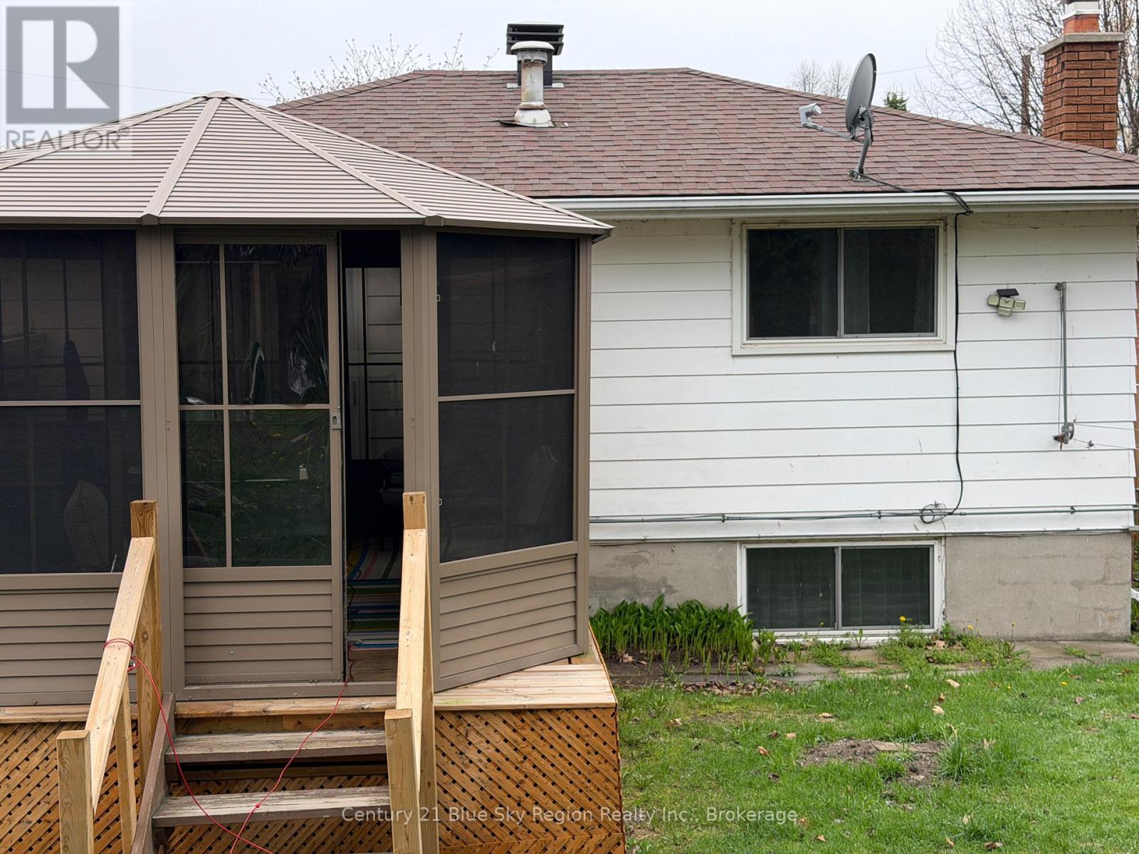 14 MARSHALL PARK DRIVE - 22