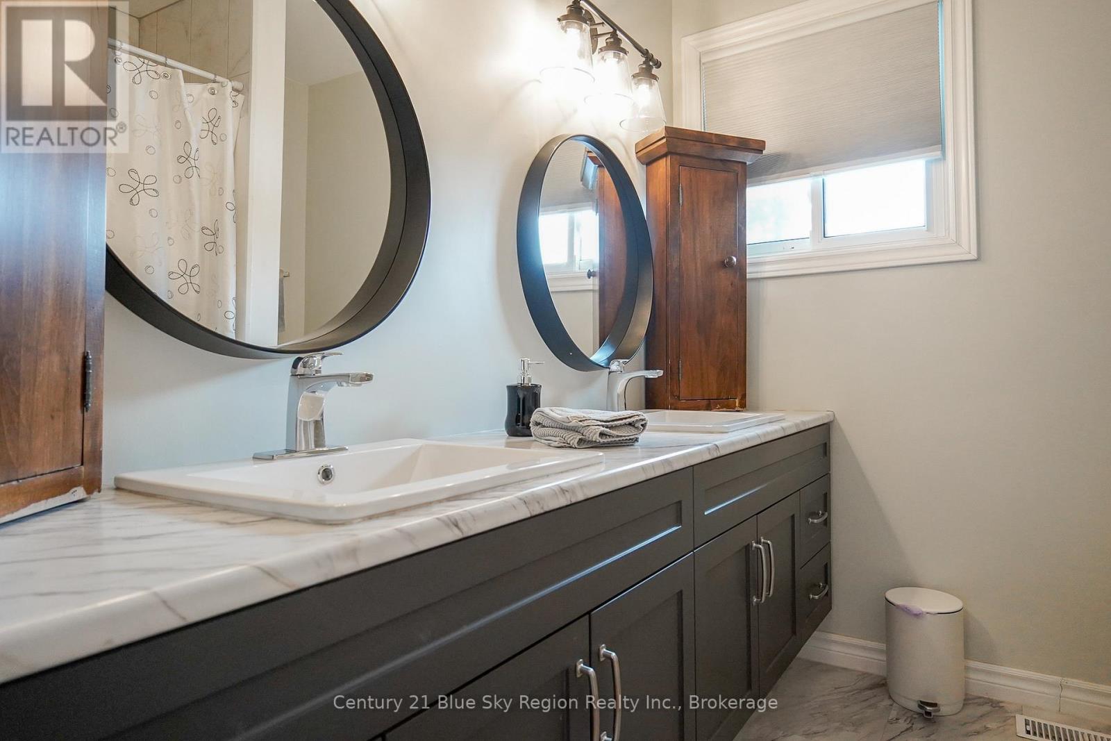 14 MARSHALL PARK DRIVE - 21