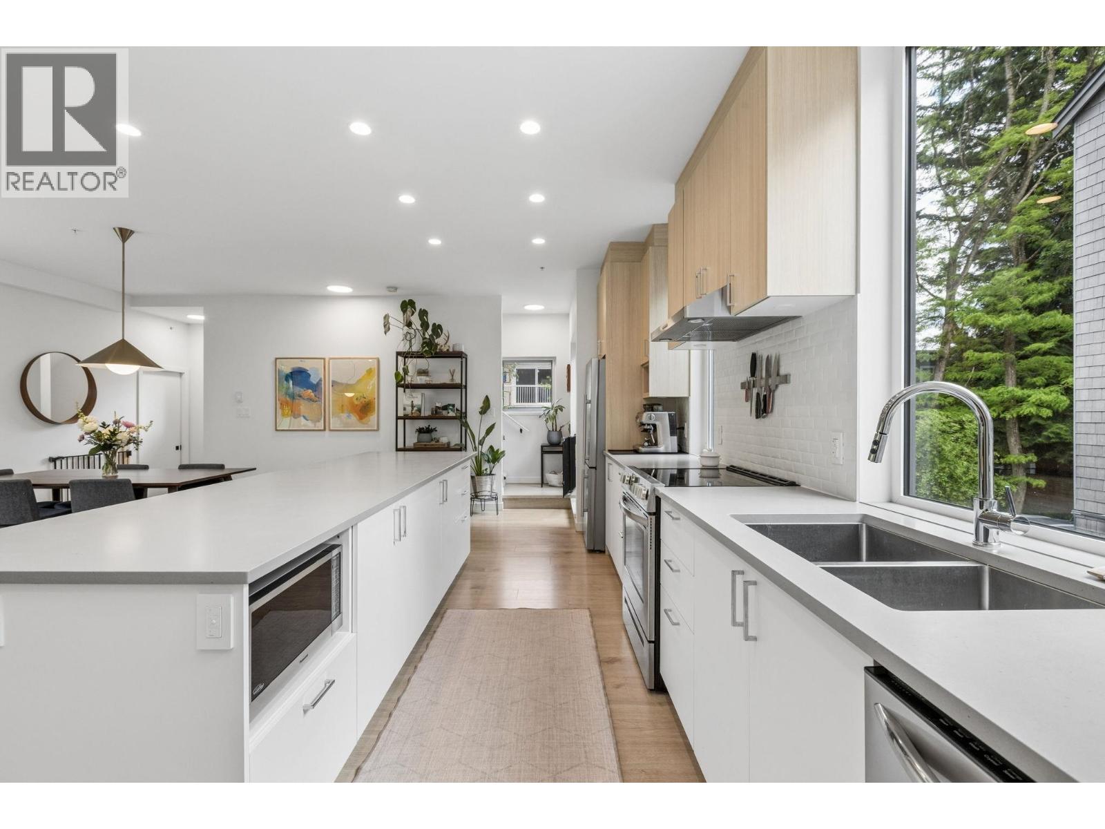 9 1089 WILSON CRESCENT, Squamish