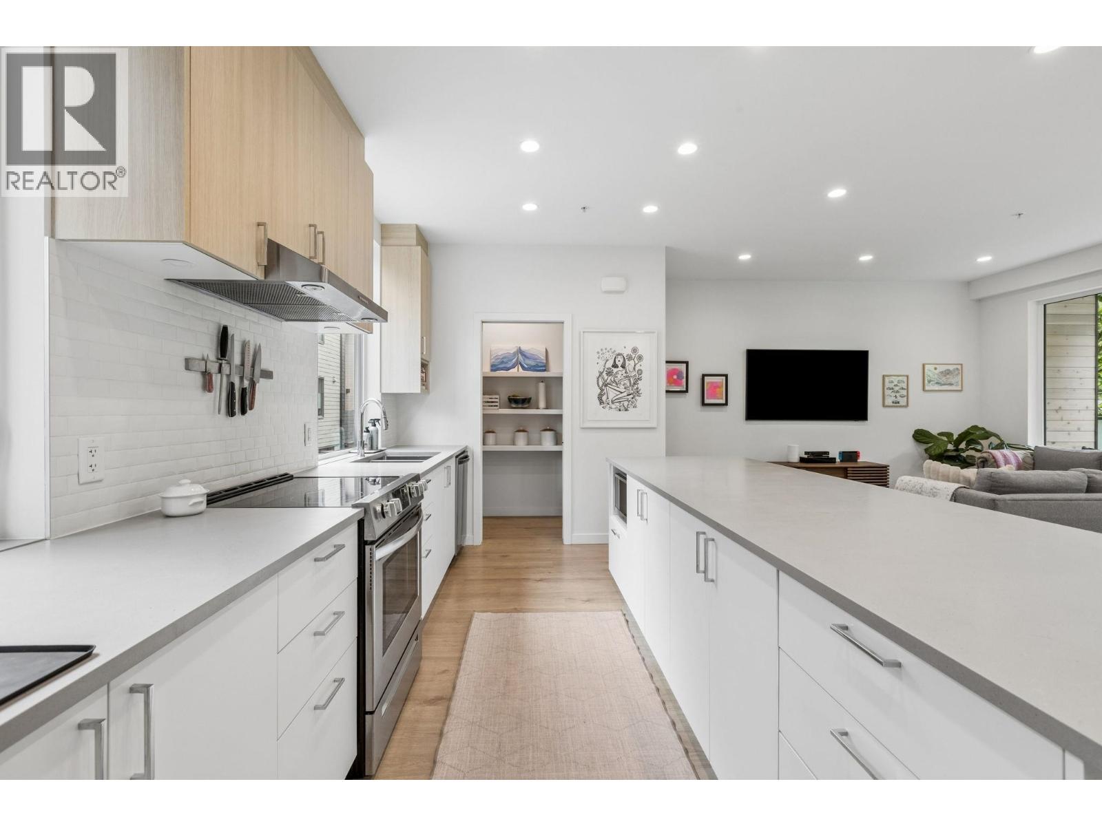 9 1089 WILSON CRESCENT, Squamish