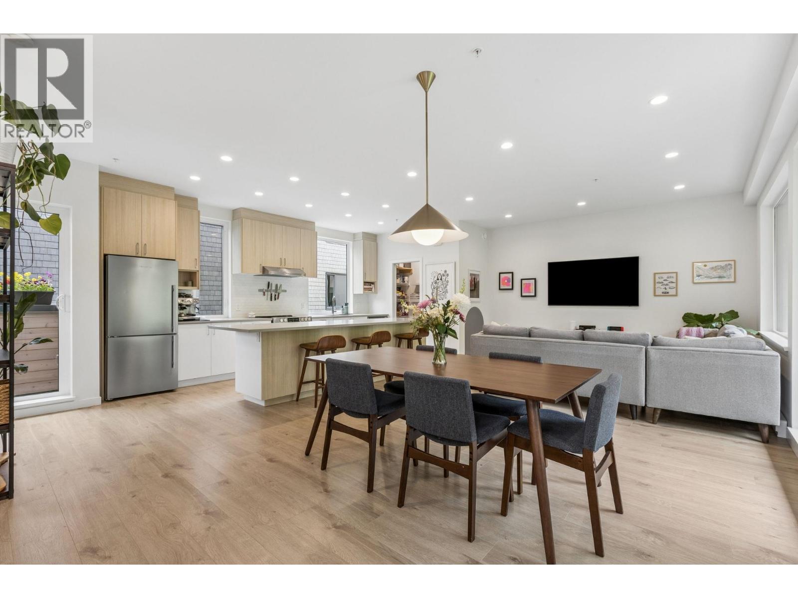 9 1089 WILSON CRESCENT, Squamish