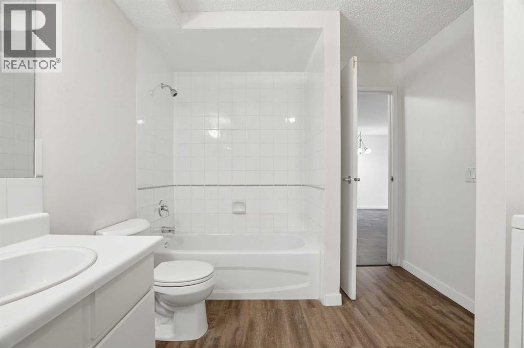 3204, 80 Glamis Drive SW — photo 31